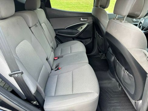 Used 2017 Hyundai Santa Fe Sport FWD image 20