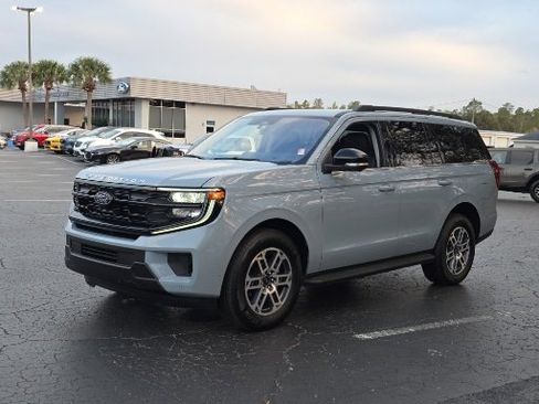 Used 2025 Ford Expedition Active image 12