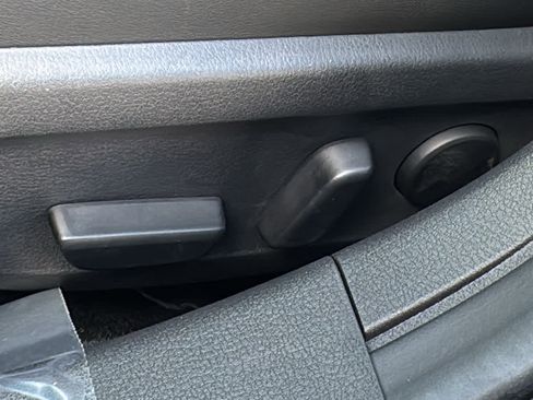 New 2025 MAZDA MAZDA3 s image 28