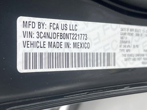 Used 2022 Jeep Compass Latitude w/ Sun and Sound Group image 30