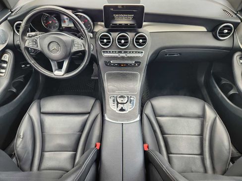 Used 2019 Mercedes-Benz GLC 350e 4MATIC image 25