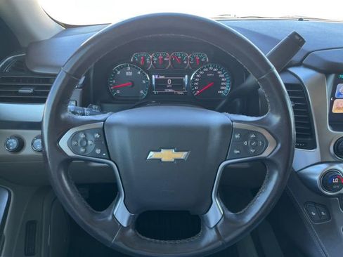 Used 2020 Chevrolet Suburban LT image 22