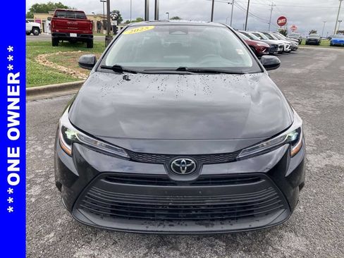 Used 2025 Toyota Corolla LE FWD image 9