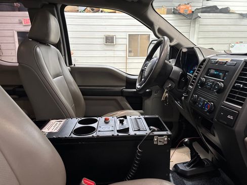 Used 2017 Ford F250 XL w/ Power Equipment Group AWD/4WD image 27