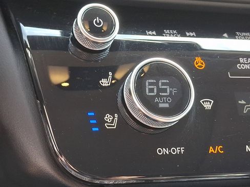 Certified 2024 INFINITI QX60 Luxe w/ Vision Package image 29