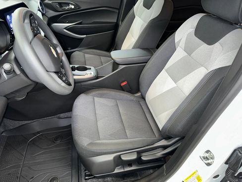 Certified 2025 Chevrolet Trax LS w/ LS Convenience Package image 5