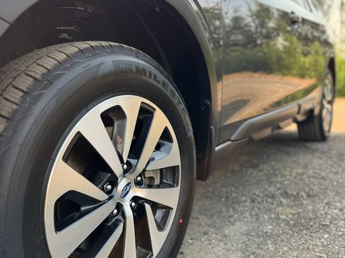Certified 2021 Subaru Outback Premium w/ Popular Package #1 AWD/4WD image 42