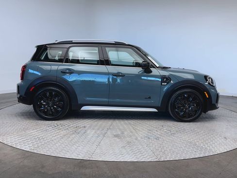 Used 2024 MINI Cooper Countryman S w/ Premium Package image 9