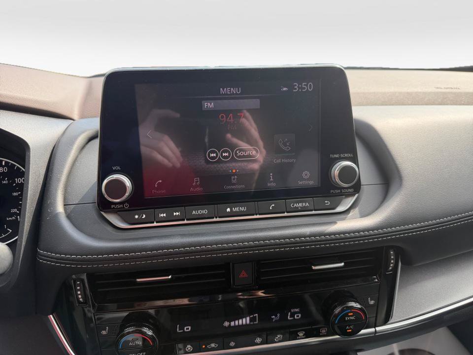 Used 2021 Nissan Rogue SV w/ Premium Package FWD image 17