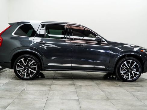 Used 2021 Volvo XC90 T8 Inscription Expression w/ Climate Package image 10