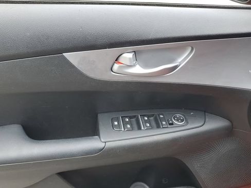 Certified 2023 Kia Forte LXS FWD image 19
