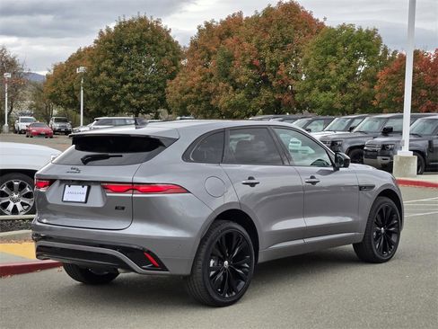 New 2026 Jaguar F-PACE R-Dynamic S image 6