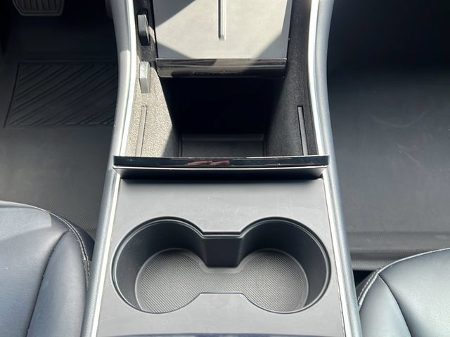 Used 2021 Tesla Model Y 2WD image 16