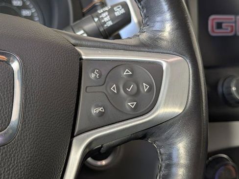 Used 2018 GMC Terrain SLT w/ Preferred Package image 19