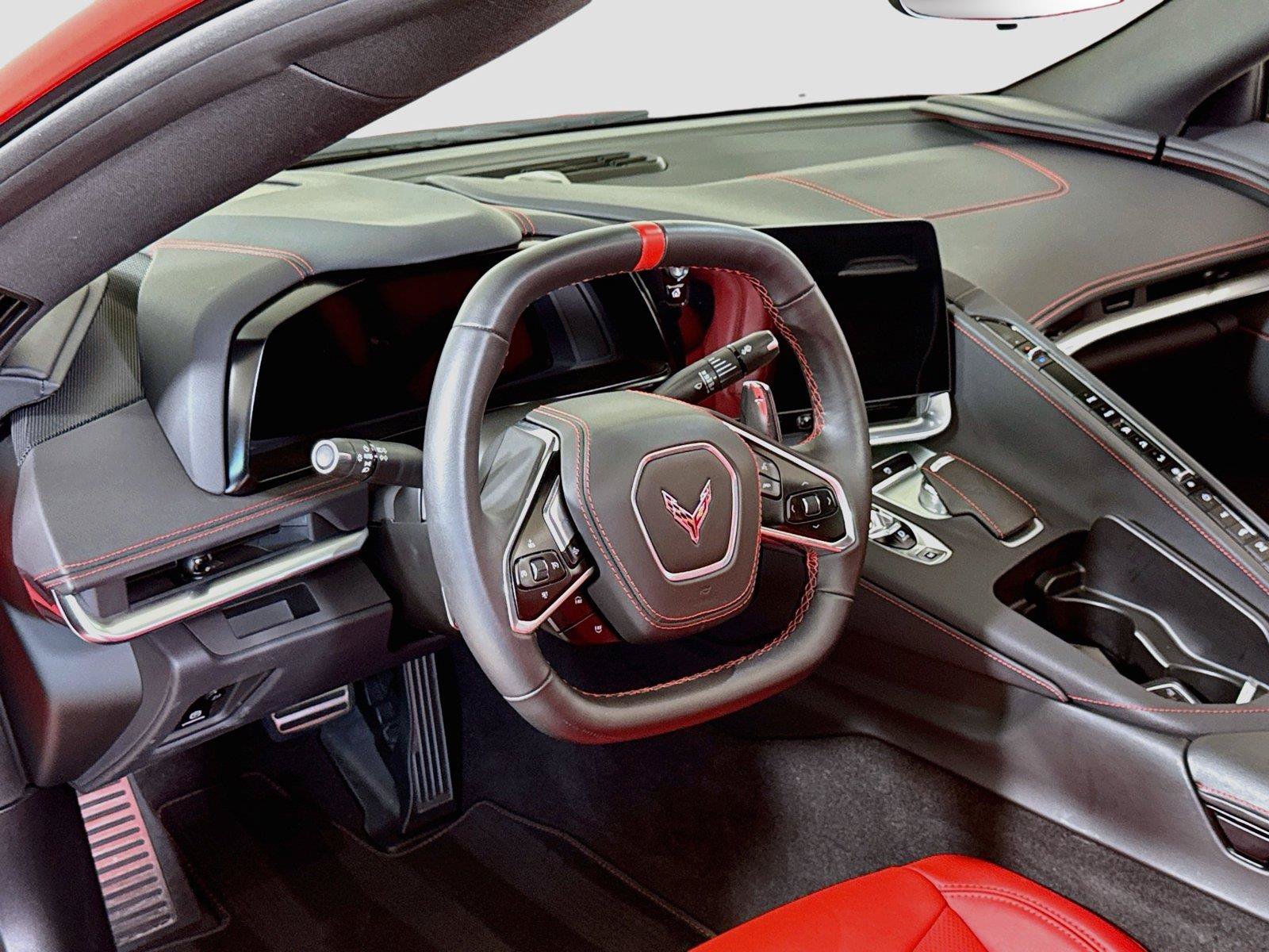 Used 2025 Chevrolet Corvette Stingray Coupe w/ 1LT RWD image 14