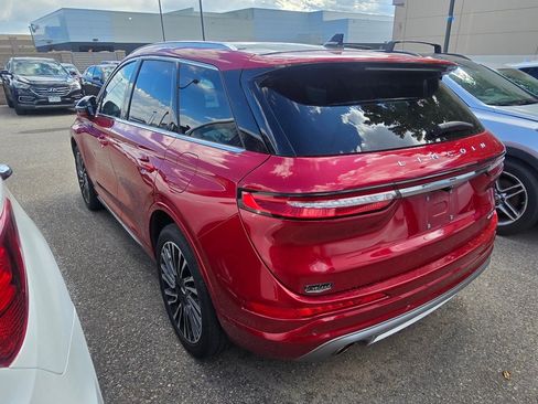 Used 2020 Lincoln Corsair Reserve w/ Equipment Group 202A AWD/4WD image 2