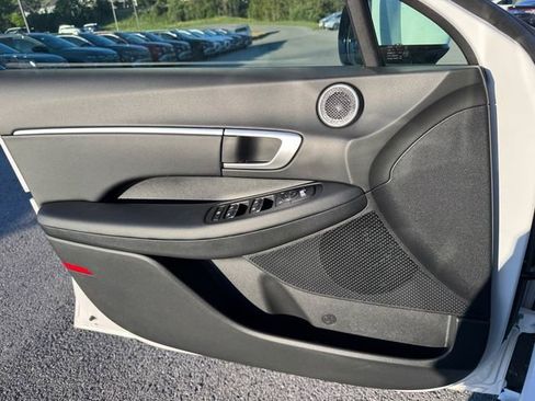 New 2026 Hyundai Sonata SEL AWD/4WD image 17