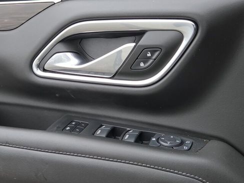 Used 2024 Chevrolet Tahoe Z71 AWD/4WD image 29