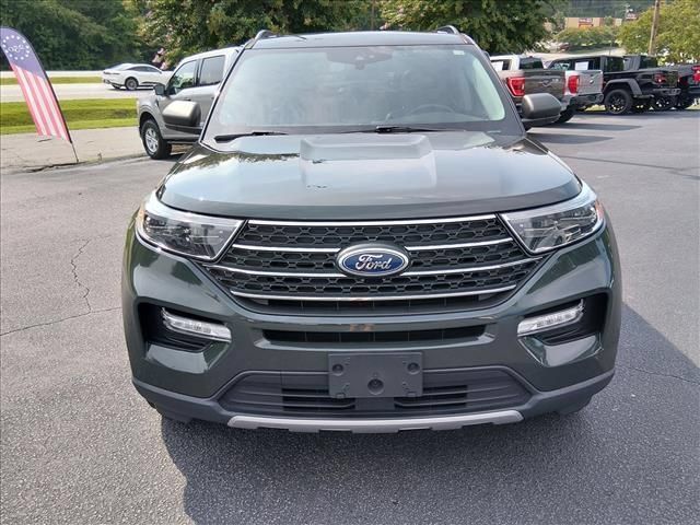 Certified 2023 Ford Explorer XLT w/ Equipment Group 202A AWD/4WD image 9