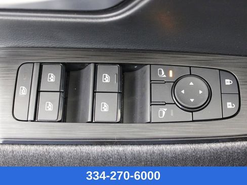 New 2026 Nissan Kicks SV image 15