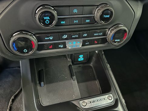 Used 2025 Ford Bronco Big Bend AWD/4WD image 32