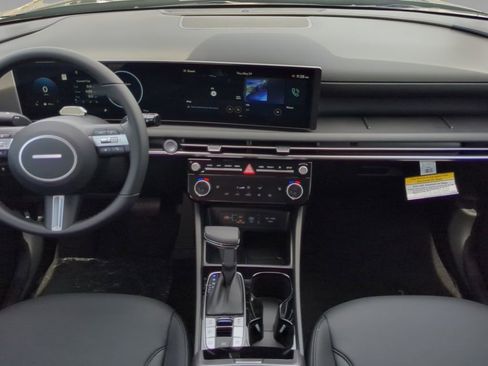 New 2025 Hyundai Tucson SEL image 16