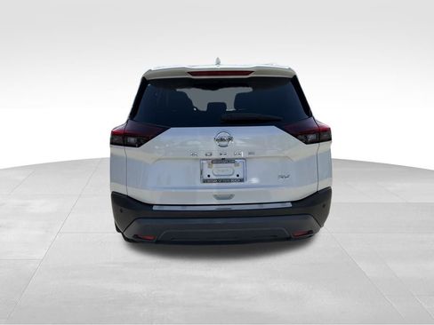 Used 2021 Nissan Rogue SV w/ Premium Package image 7