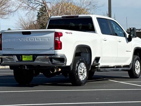 Used 2025 Chevrolet Silverado 2500 LT w/ Convenience Package image 11