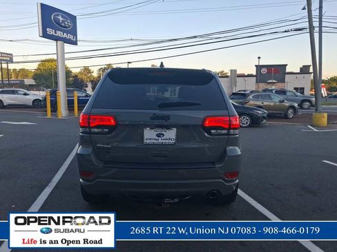 Used 2020 Jeep Grand Cherokee Altitude AWD/4WD image 8