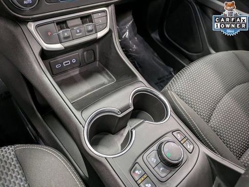 Used 2023 GMC Terrain SLE w/ Driver Convenience Package image 14