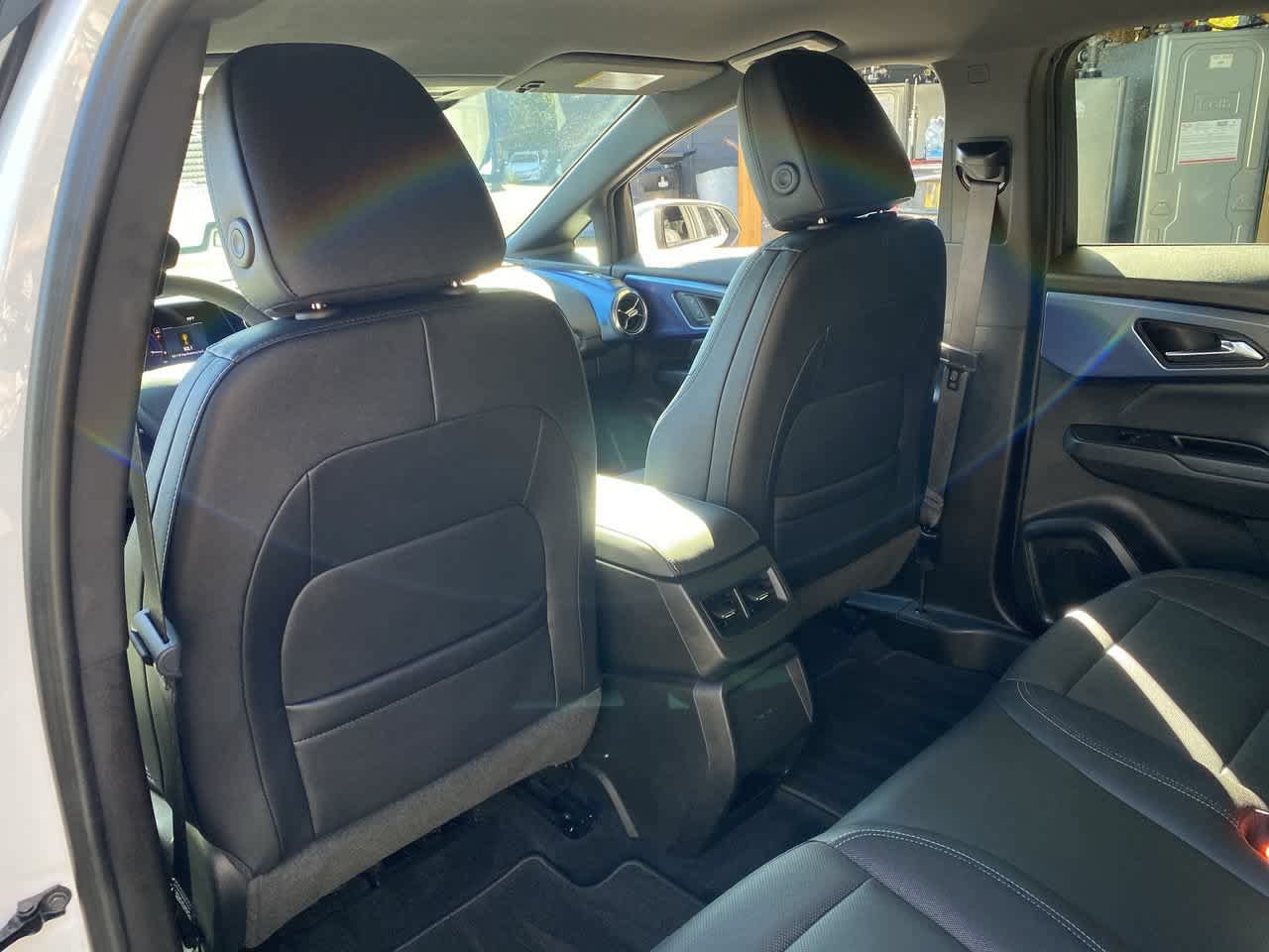 Used 2024 Chevrolet Equinox EV LT FWD image 15