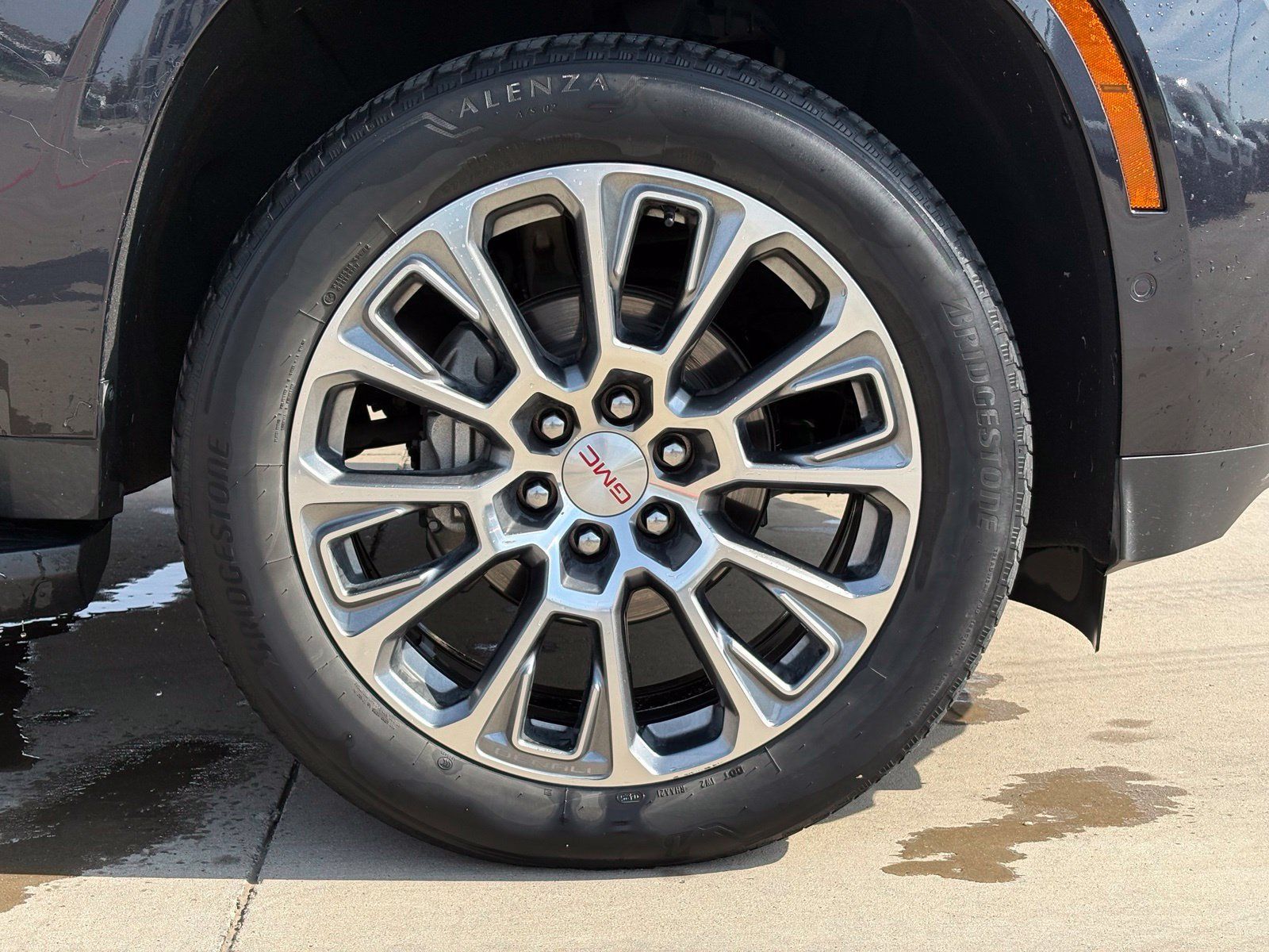 Certified 2025 GMC Yukon XL Denali AWD/4WD image 10