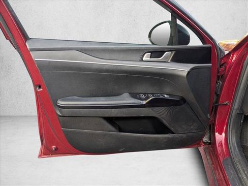 Used 2023 Kia K5 GT-Line image 14