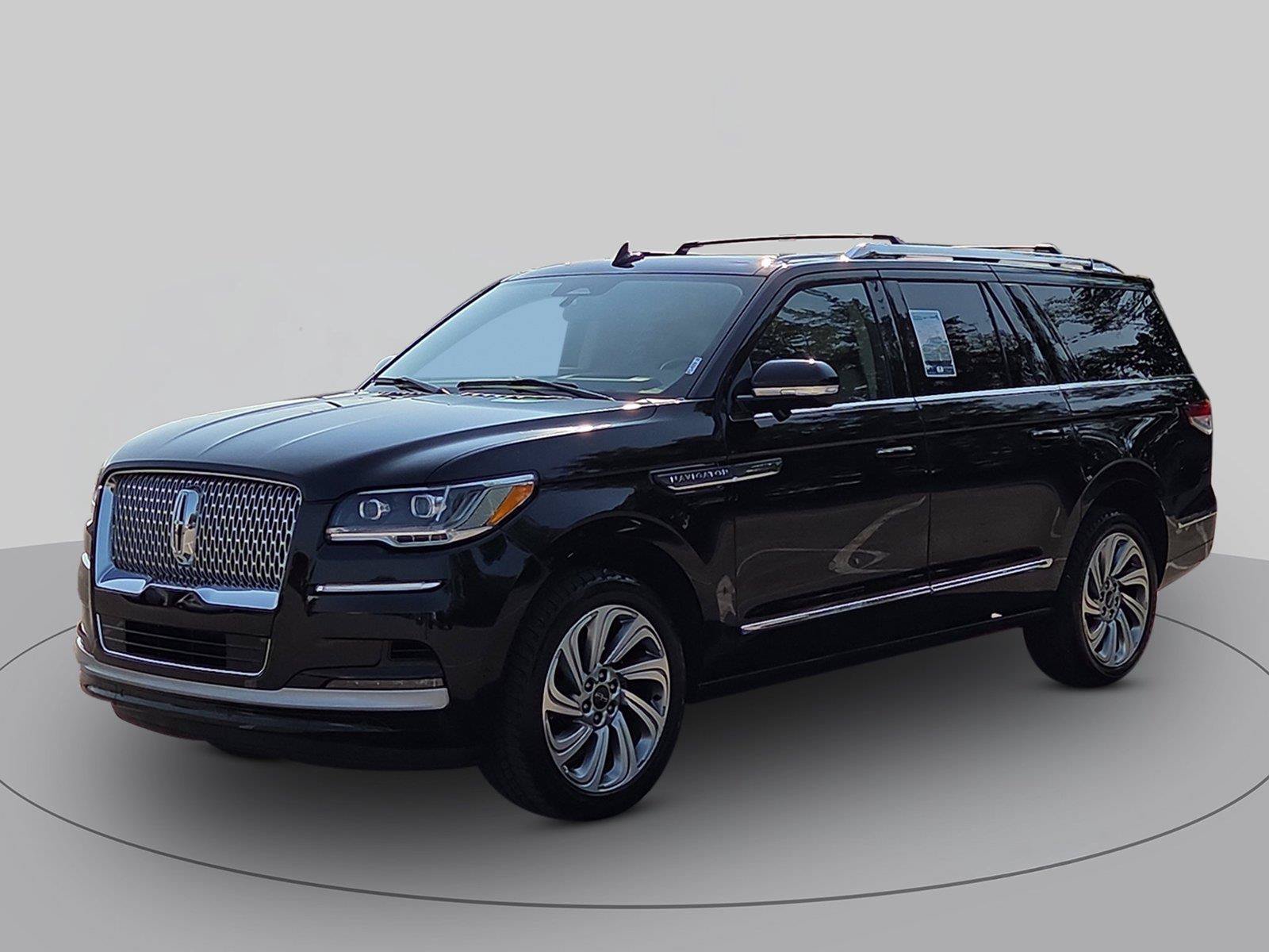 Used 2022 Lincoln Navigator L Reserve AWD/4WD image 7