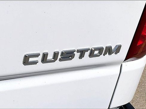 Used 2022 Chevrolet Silverado 1500 Custom AWD/4WD image 24