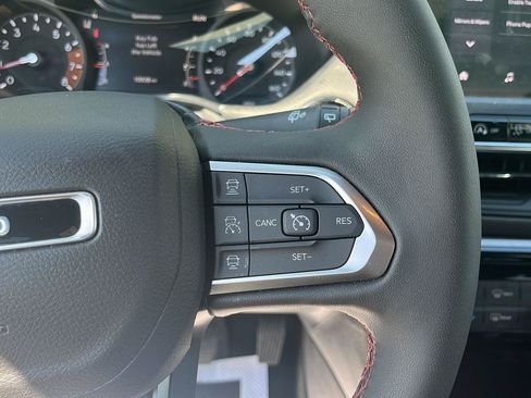 Used 2026 Jeep Compass Trailhawk AWD/4WD image 15