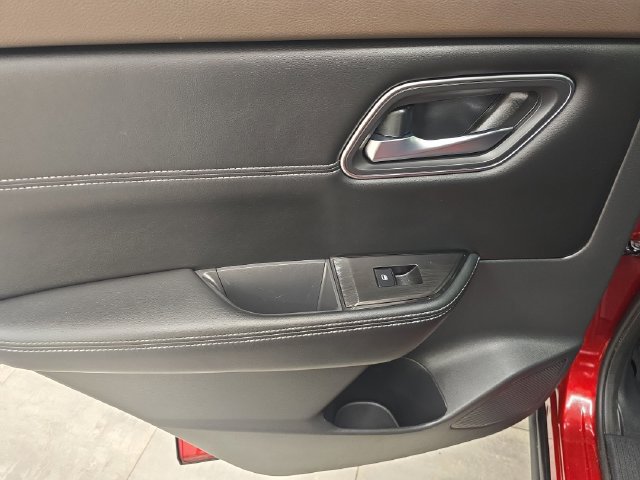 Used 2021 Nissan Rogue SV w/ Premium Package AWD/4WD image 18