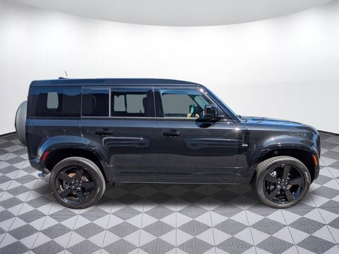 New 2026 Land Rover Defender 110 X-Dynamic SE AWD/4WD image 6