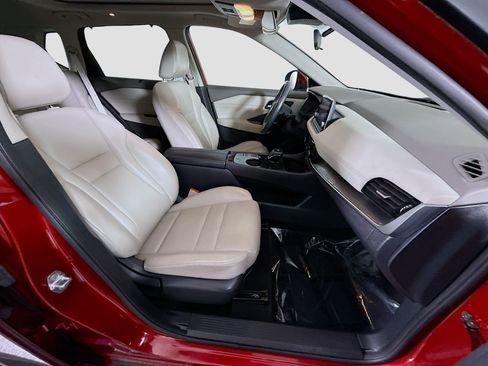 Used 2021 Nissan Rogue SV w/ Premium Package FWD image 29