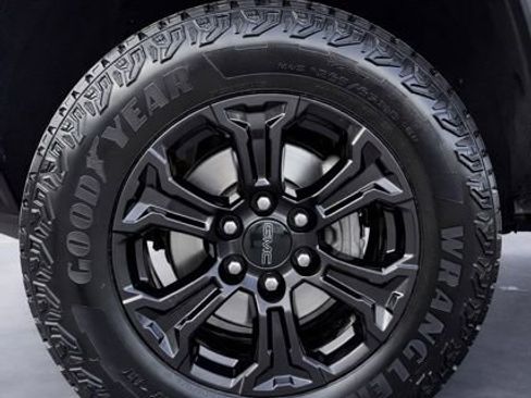 Used 2023 GMC Canyon Elevation w/ Elevation Premium Package image 35