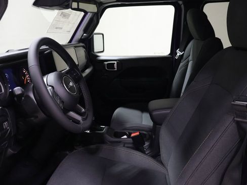 New 2026 Jeep Gladiator Sport AWD/4WD image 8