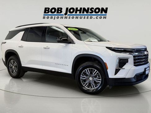 Used 2016 GMC Yukon Denali w/ Open Road Package AWD/4WD image 2
