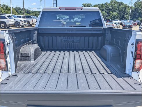 New 2026 GMC Sierra 1500 Elevation w/ Elevation Select Package AWD/4WD image 13