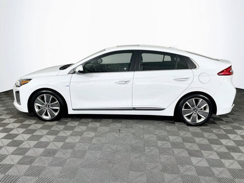 Used 2017 Hyundai Ioniq Limited FWD image 4