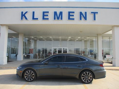Used 2022 Hyundai Sonata Limited FWD image 2
