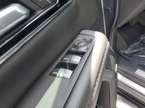 New 2026 GMC Yukon Denali w/ LPO, Floor Liner Package RWD image 18