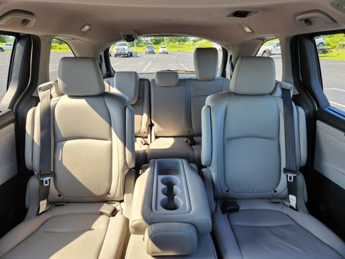 Used 2021 Honda Odyssey EX-L image 11