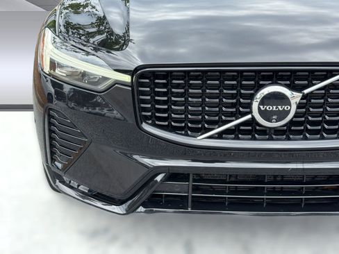 Certified 2024 Volvo XC60 B5 Plus w/ Protection Package Premier AWD/4WD image 11