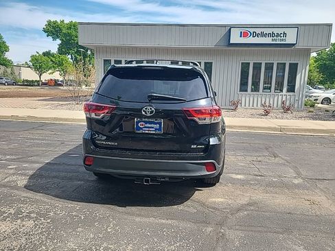 Used 2019 Toyota Highlander SE AWD/4WD image 9
