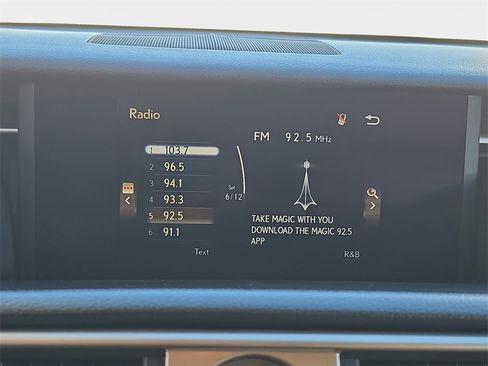 Used 2016 Lexus IS 300 AWD image 22